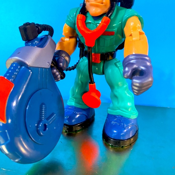 FISHER -PRICE RESUE HEROES OPTIC FORCE MATT MEDIC Action Figure MATTEL 7” - Picture 6 of 9